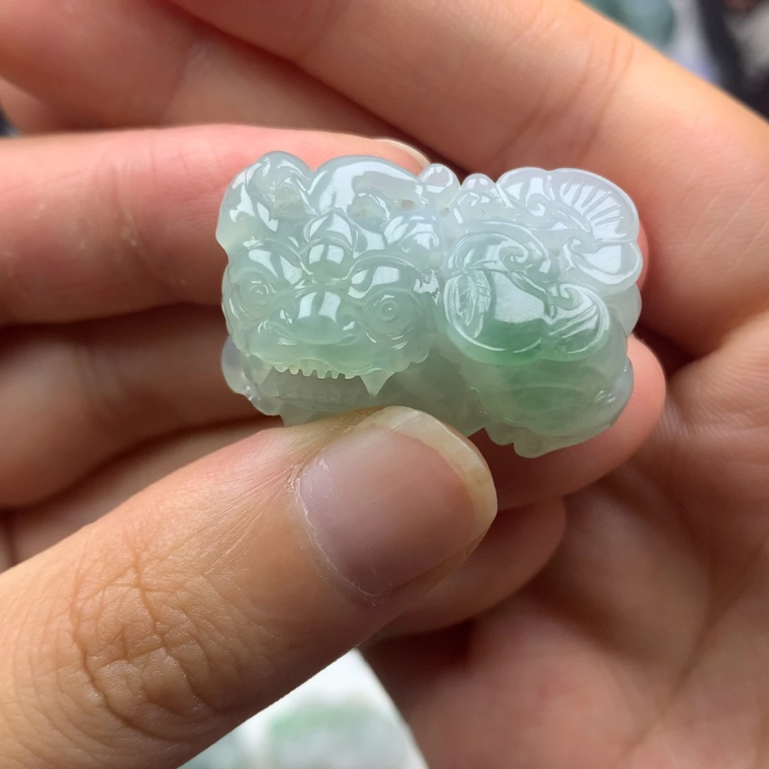 翡翠未镶嵌吊坠(不含链)天然缅甸翡翠貔貅吊坠