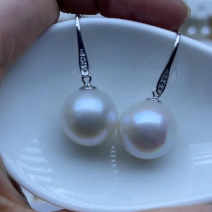 银S925镶嵌淡水珍珠耳饰