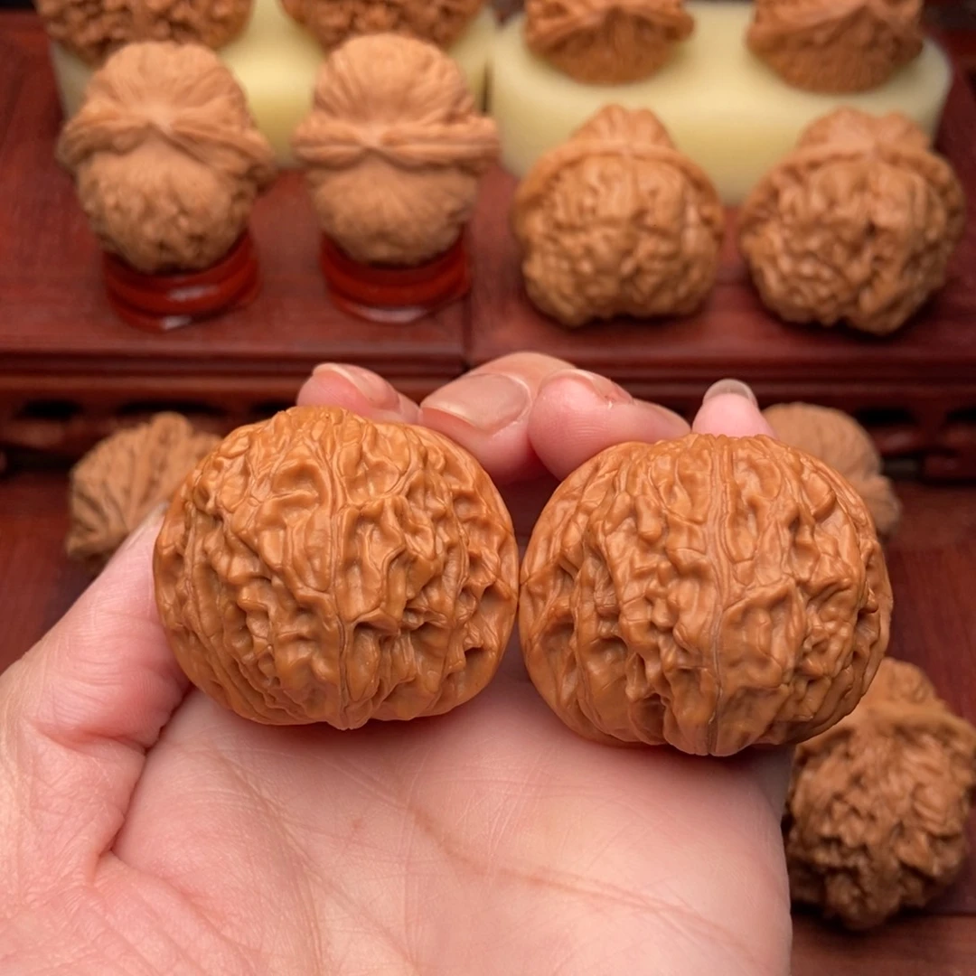 桃核把件Y**白山地磨盘40