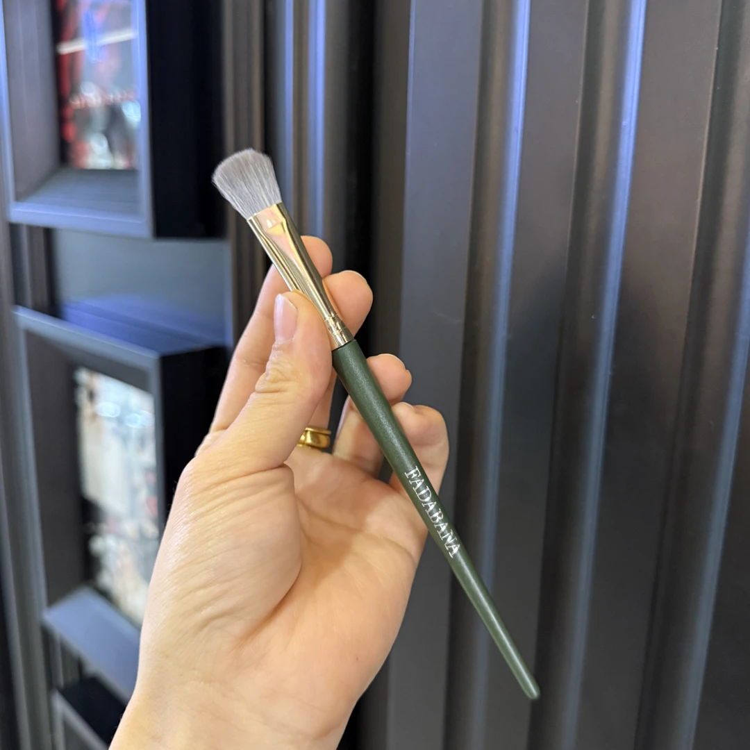 新手眼影刷（绿色）