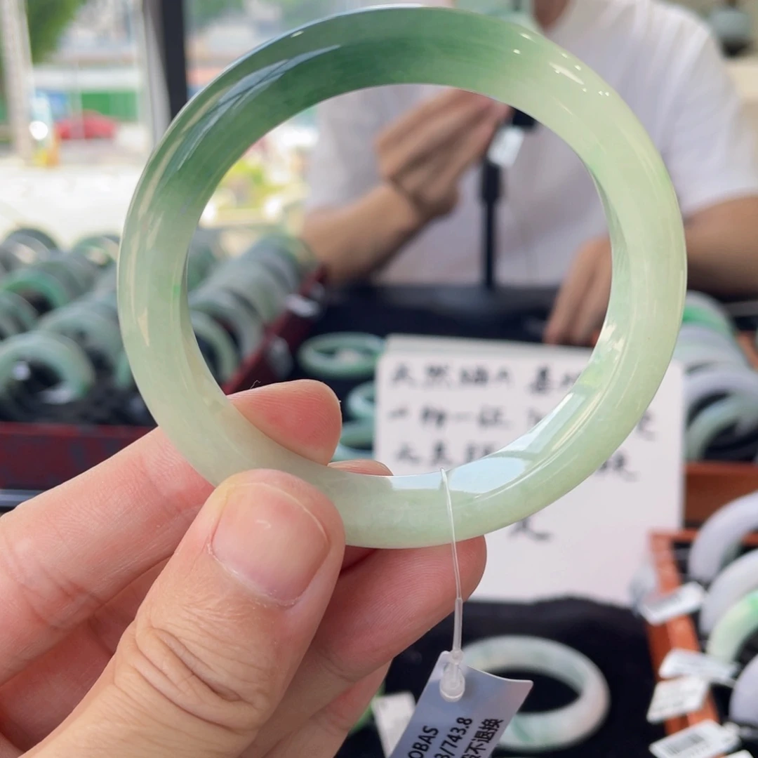 未镶嵌手镯翡翠57