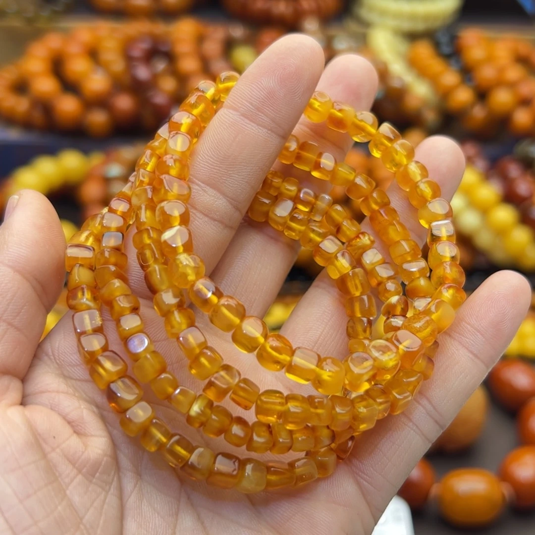 琥珀未镶嵌珠宝奇石多样性发其一