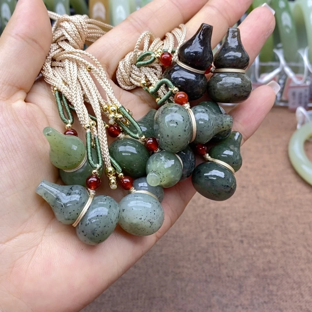 和田玉未镶嵌吊坠(不含链)