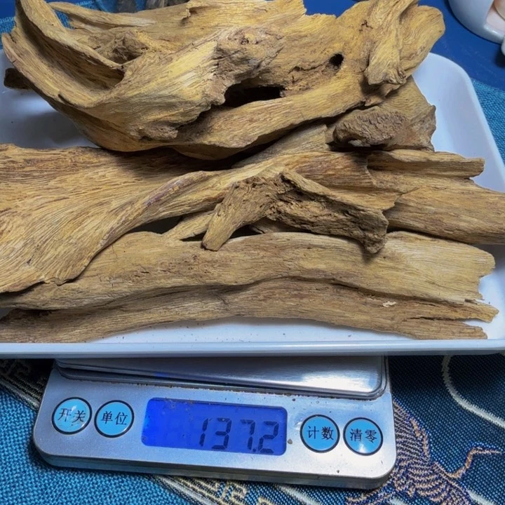 木灰****黑木手工艺海南料红土土沉137克