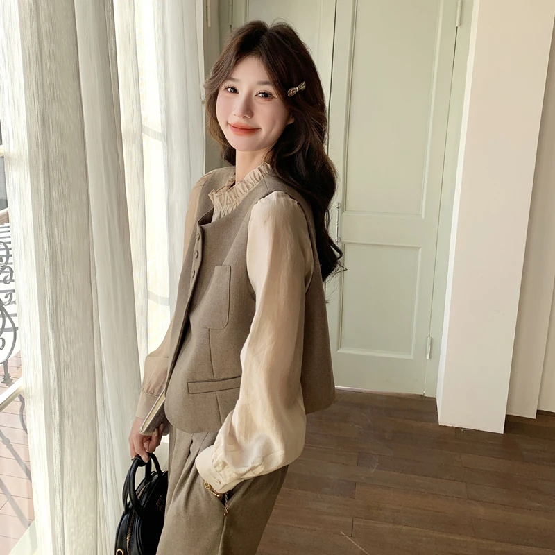 轻奢高级感显瘦气质打底衫休闲马甲直筒长裤三件套女早春2025新款