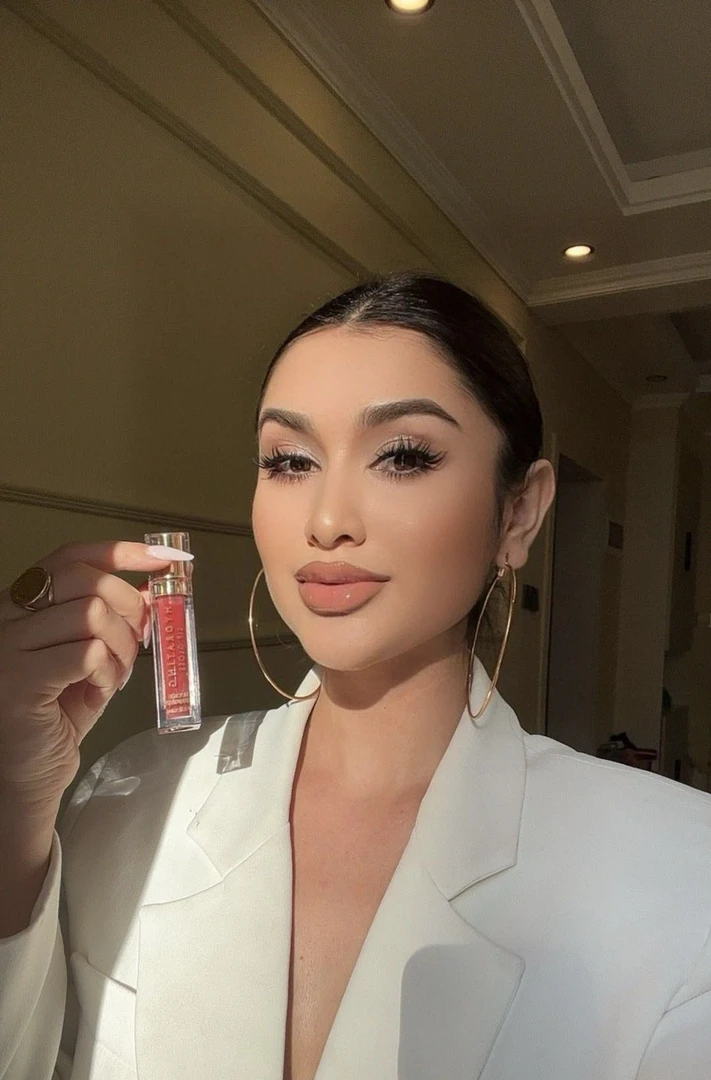 网红嘟嘟唇蜜 丰润唇蜜