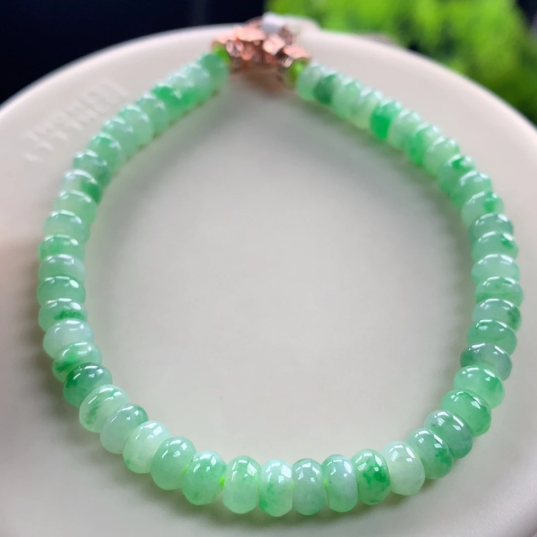 翡翠未镶嵌手链卡5.5