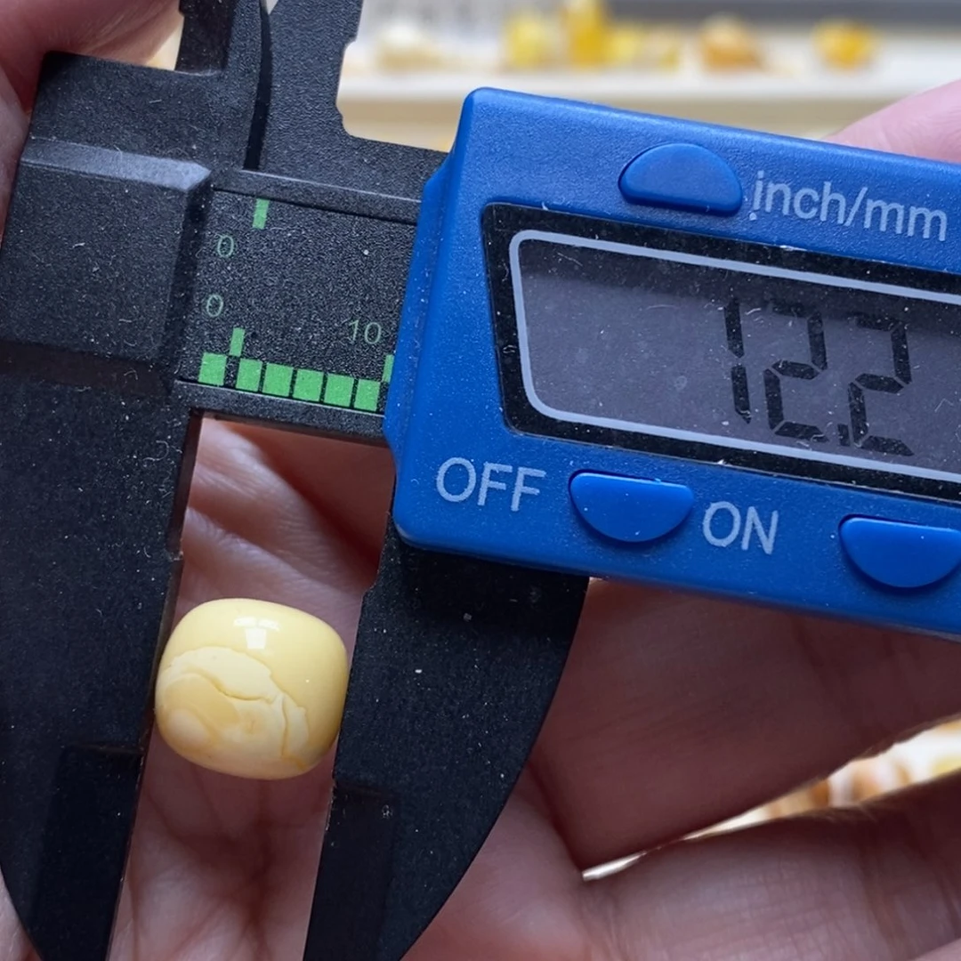 琥珀未镶嵌珠宝奇石微瑕