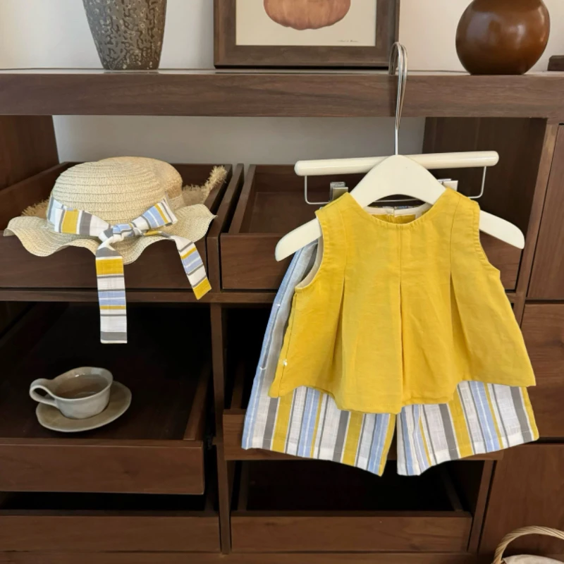 女童套装2025新款女宝宝度假风可爱娃娃衫条纹裤洋气时髦套装送帽