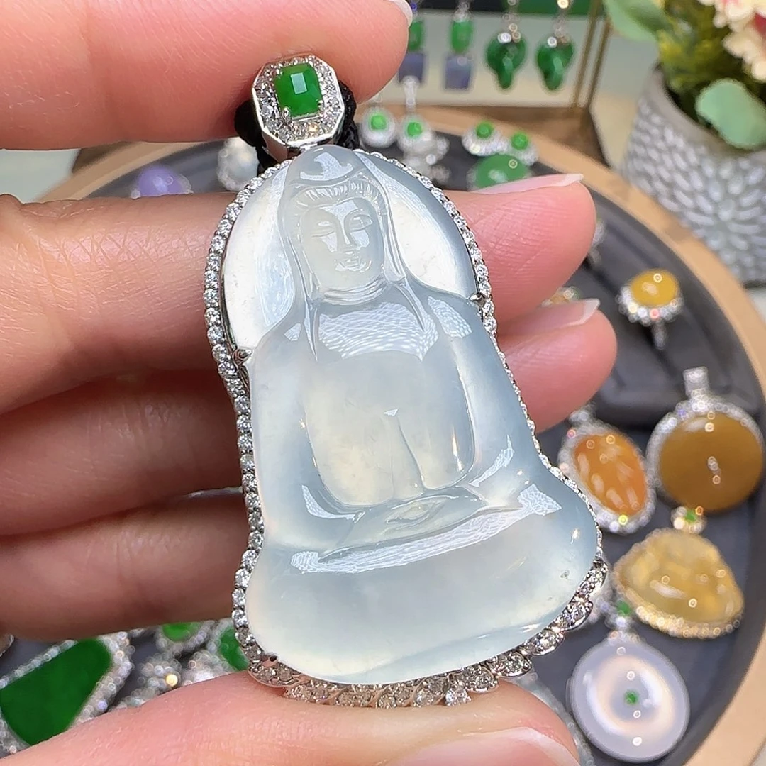 翡翠颈饰18K金镶嵌翡翠颈饰18K金镶嵌