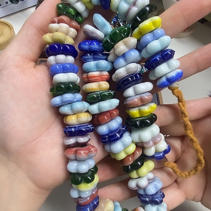 颈饰琉璃大花花 琉璃