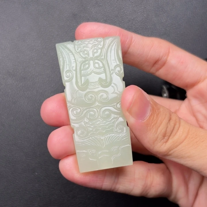 秋***河和田玉未镶嵌颈饰