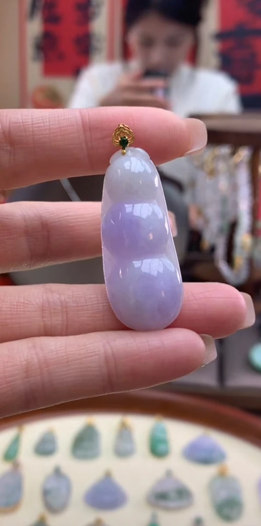 天然缅甸A货吊坠