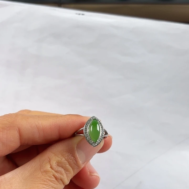 合金戒指和田玉（碧玉）