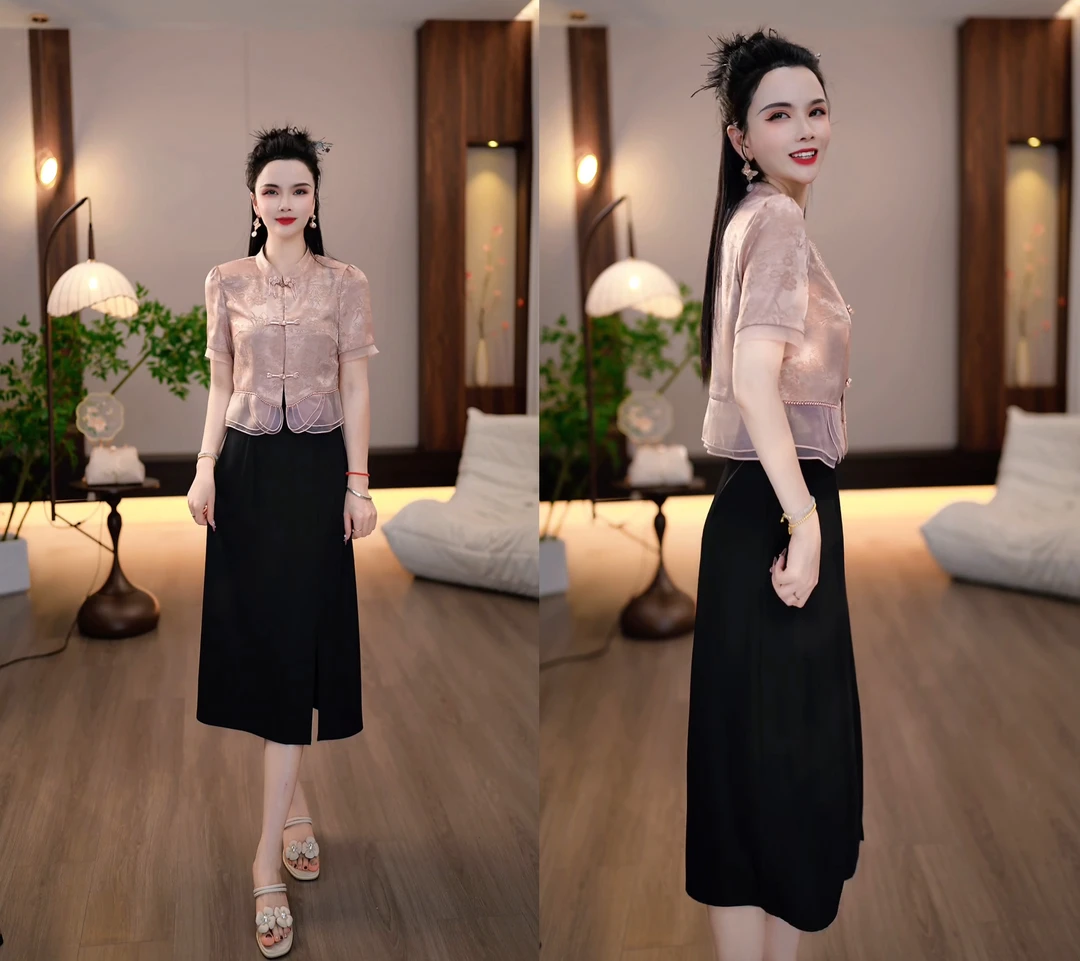 2025夏季中式盘扣粉色缎面短袖小衫+黑色连衣裙两件套M-4XL