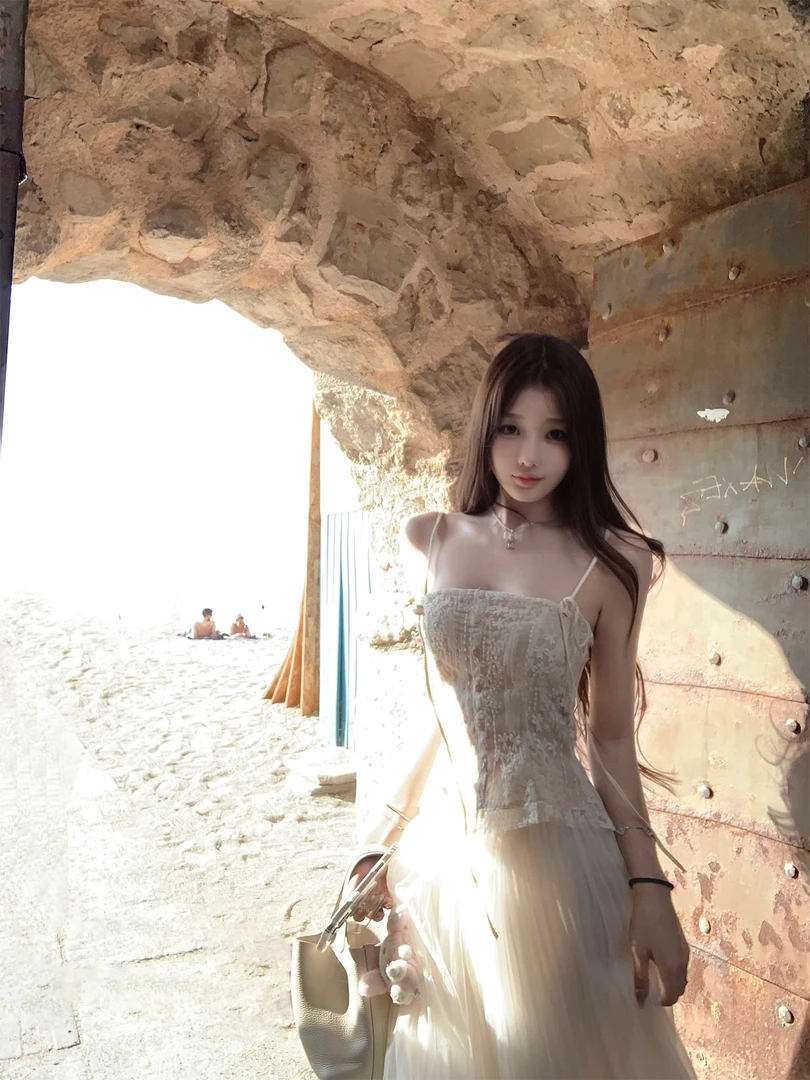 【中古少女】2025夏季新款重工绣花复古吊带上衣+重工压褶长半裙女