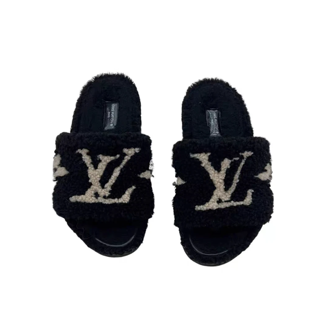 95新 LouisVuitton/路易威登 路易威登 黑白泰迪logo拖鞋  36 码