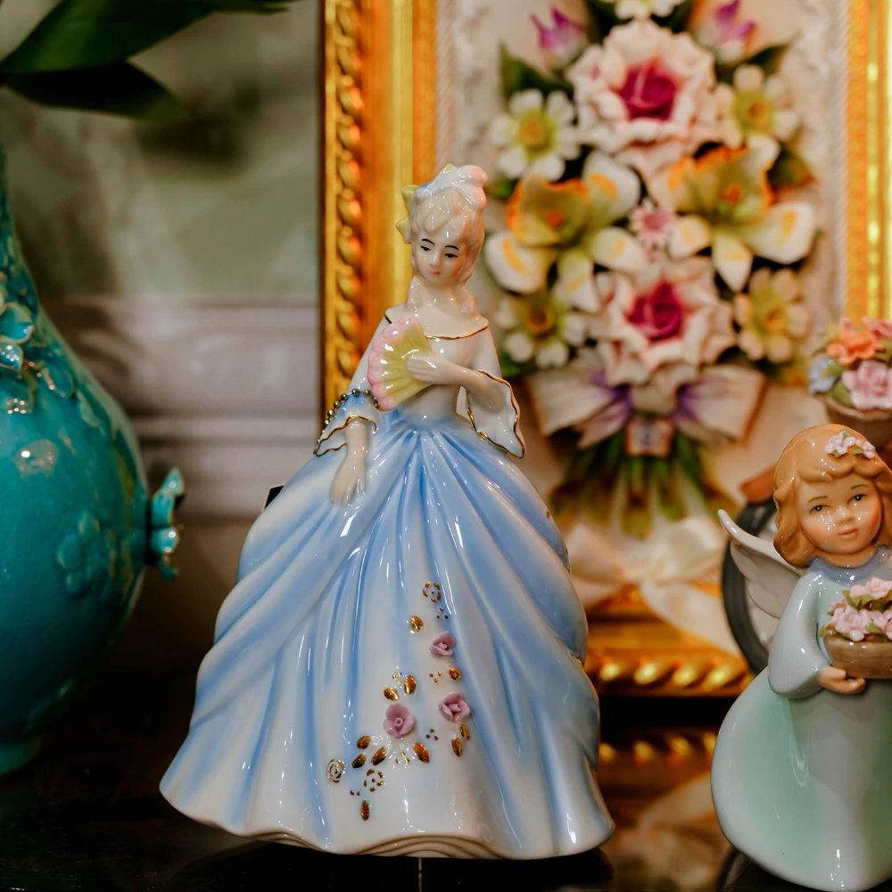 0247 cosmos高温瓷欧式复古家居摆件蓝裙扇子音乐铃