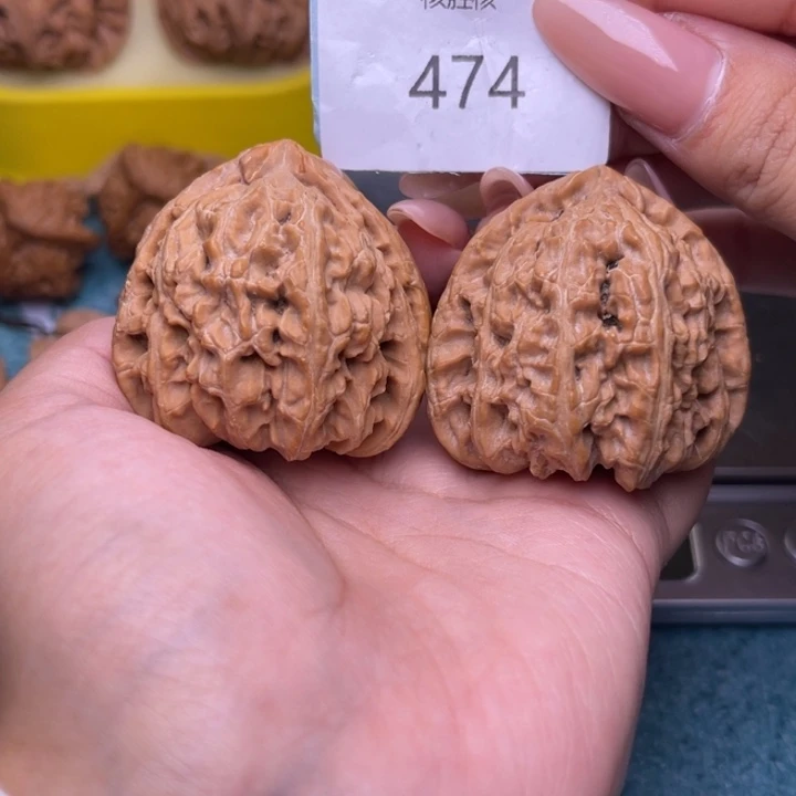 把件文玩核桃三角白41.474