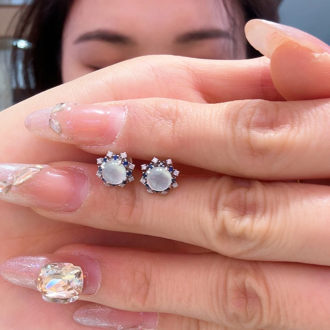 翡翠耳饰18K金镶嵌小灯泡耳钉雪花款