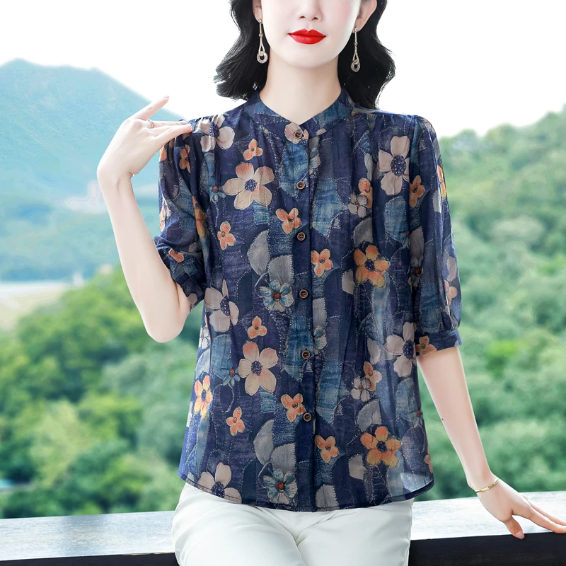 夏季中老年气质优雅时尚碎花衬衫七分袖休闲百搭宽松遮肚立领上衣