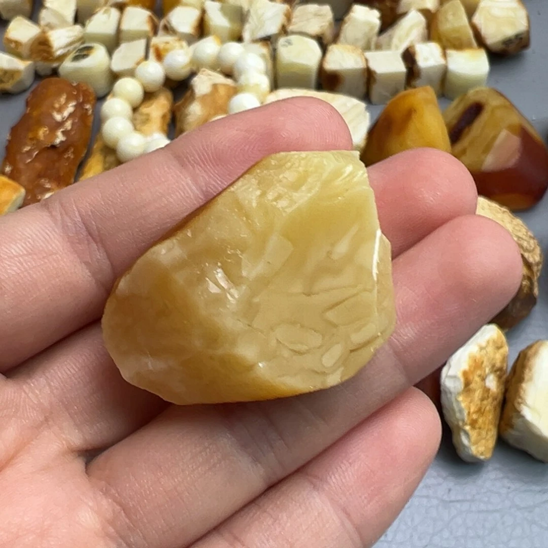 定制琥珀未镶嵌ゞ****→蜜蜡