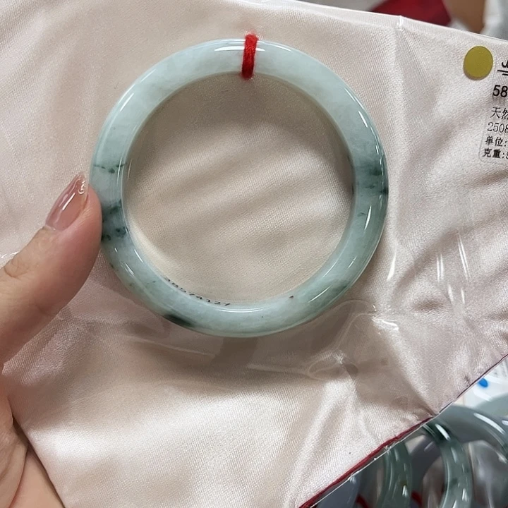 用***3翡翠未镶嵌手镯天然缅甸A货翡翠手镯
