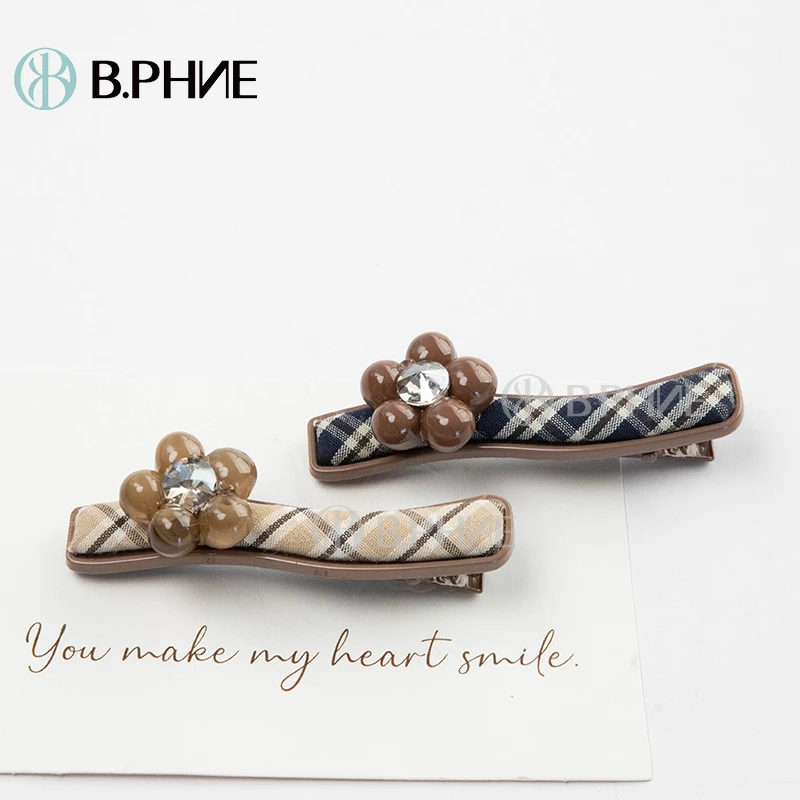 B.【贝菲】轻奢时尚百搭AB双色花朵压夹