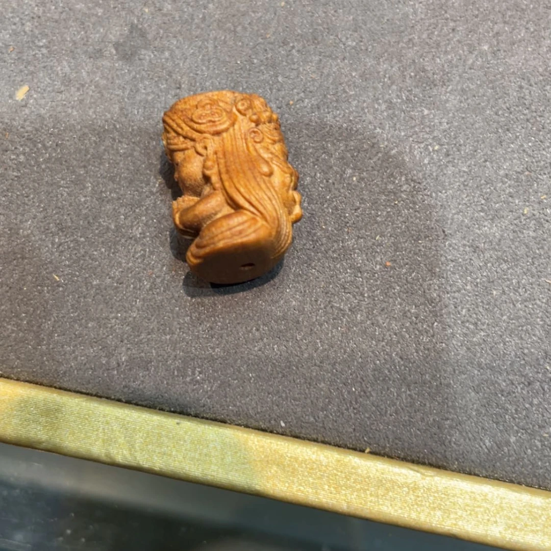 【闪购商品】檀香木吊坠金*小吊坠奶香微瑕