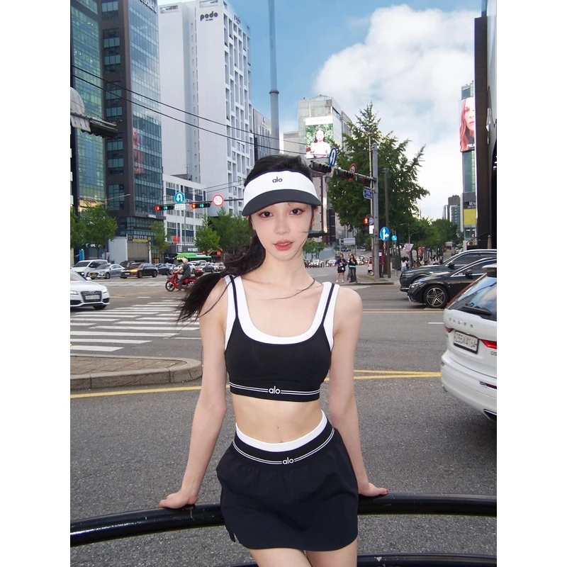 易梦玲jisoo金智秀同款2025新款假两件休闲显瘦网红百搭运动套装