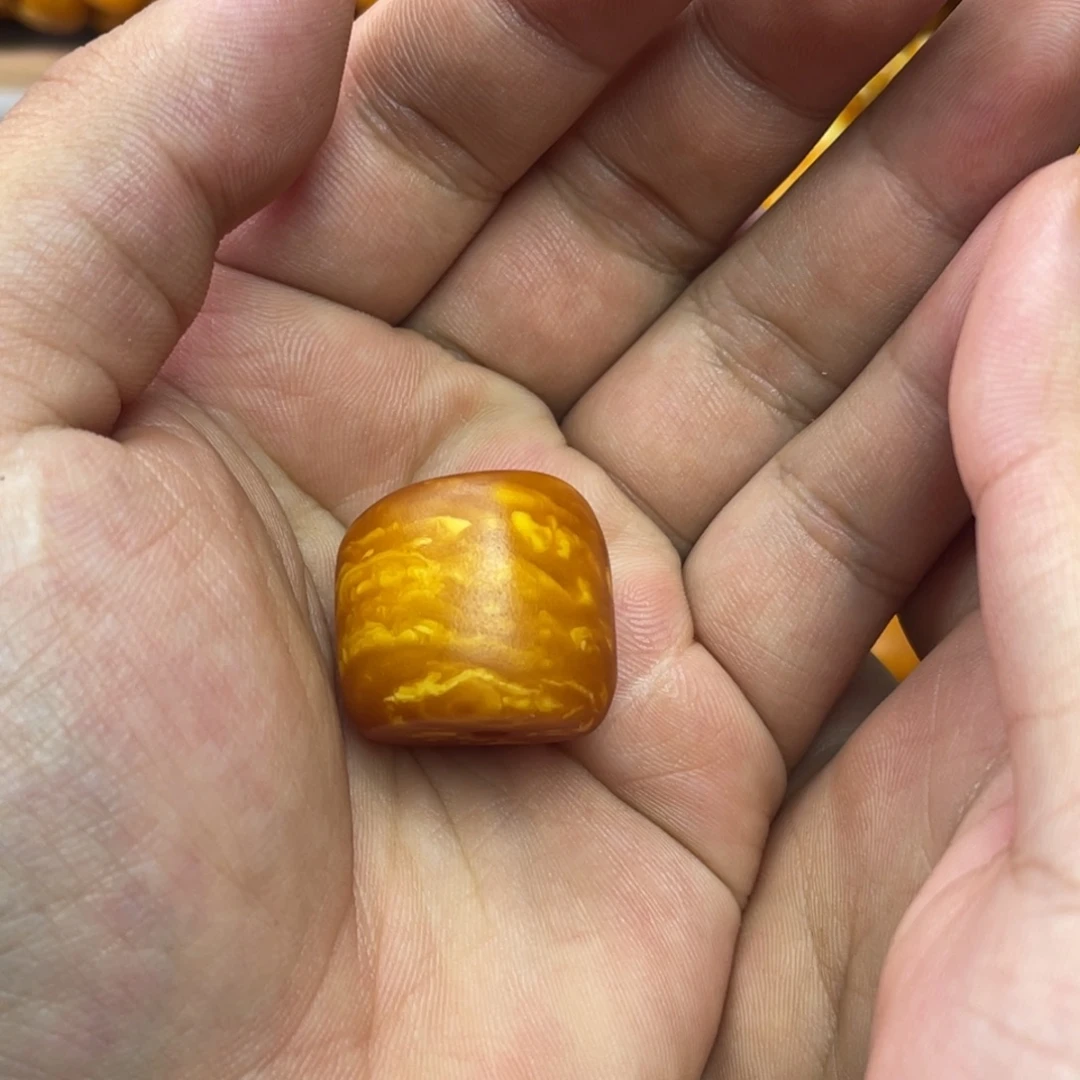 蜜蜡未镶嵌吊坠(不含链)