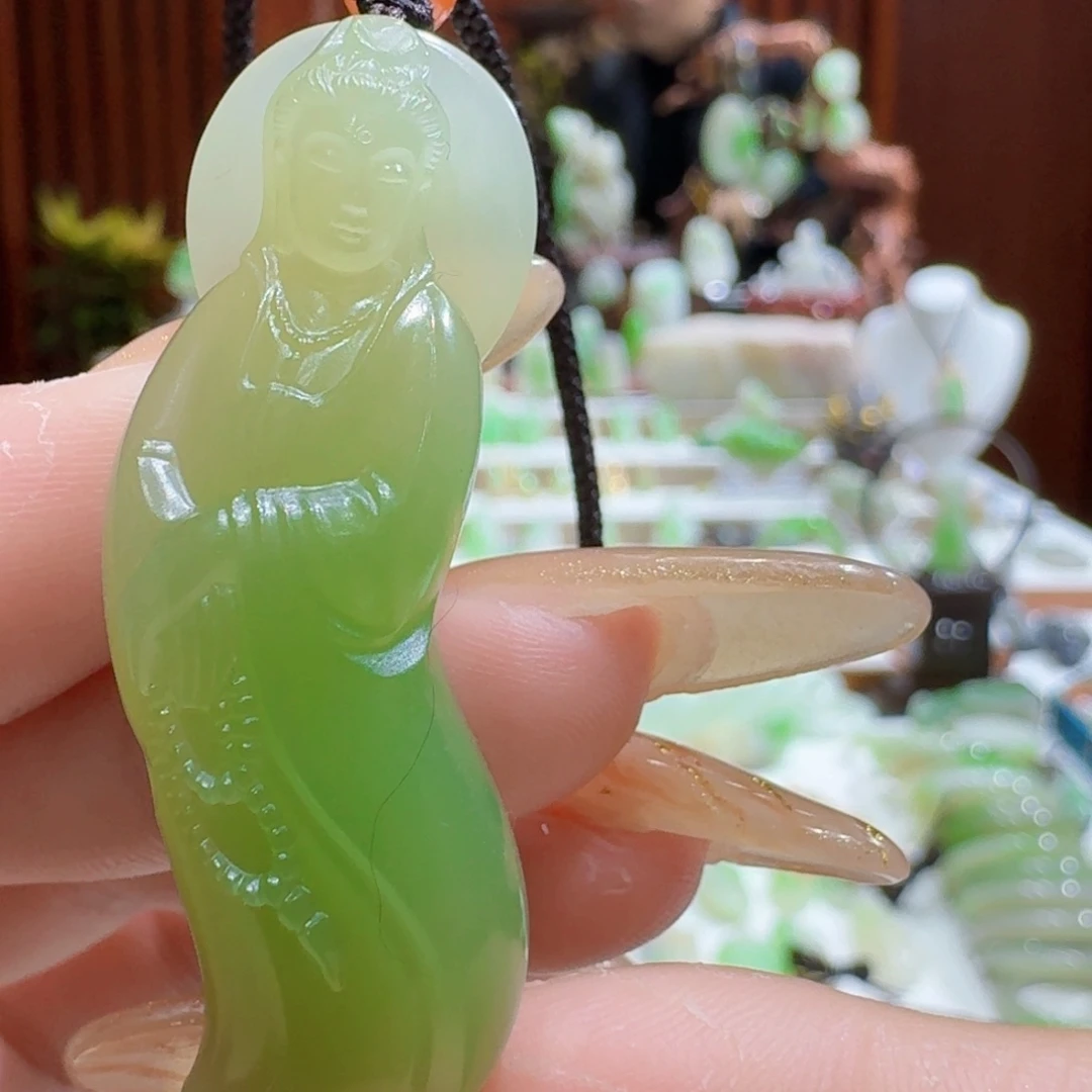 和田玉翠青观自在未镶嵌