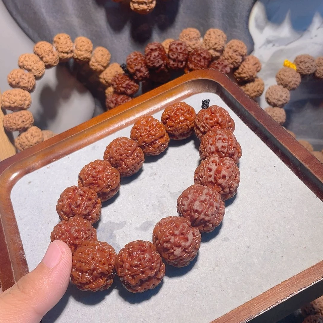 手串金刚菩提再****见蜂窝