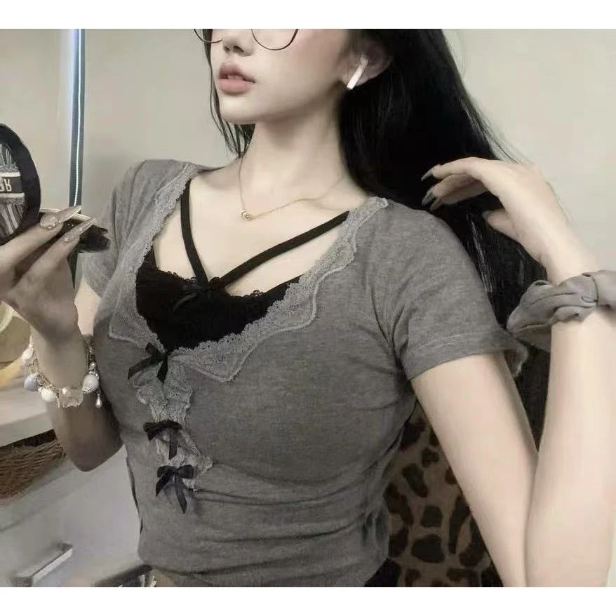 胖鑫家大码甜辣妹性感挂脖棉T夏季假两件蝴蝶结蕾丝拼接上衣3126