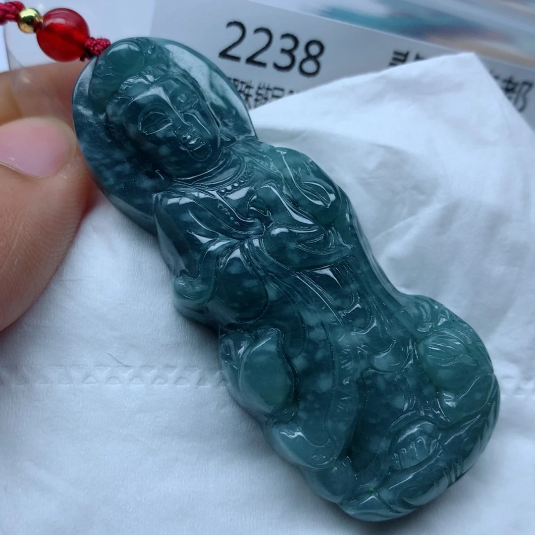 翡翠颈饰未镶嵌牌子