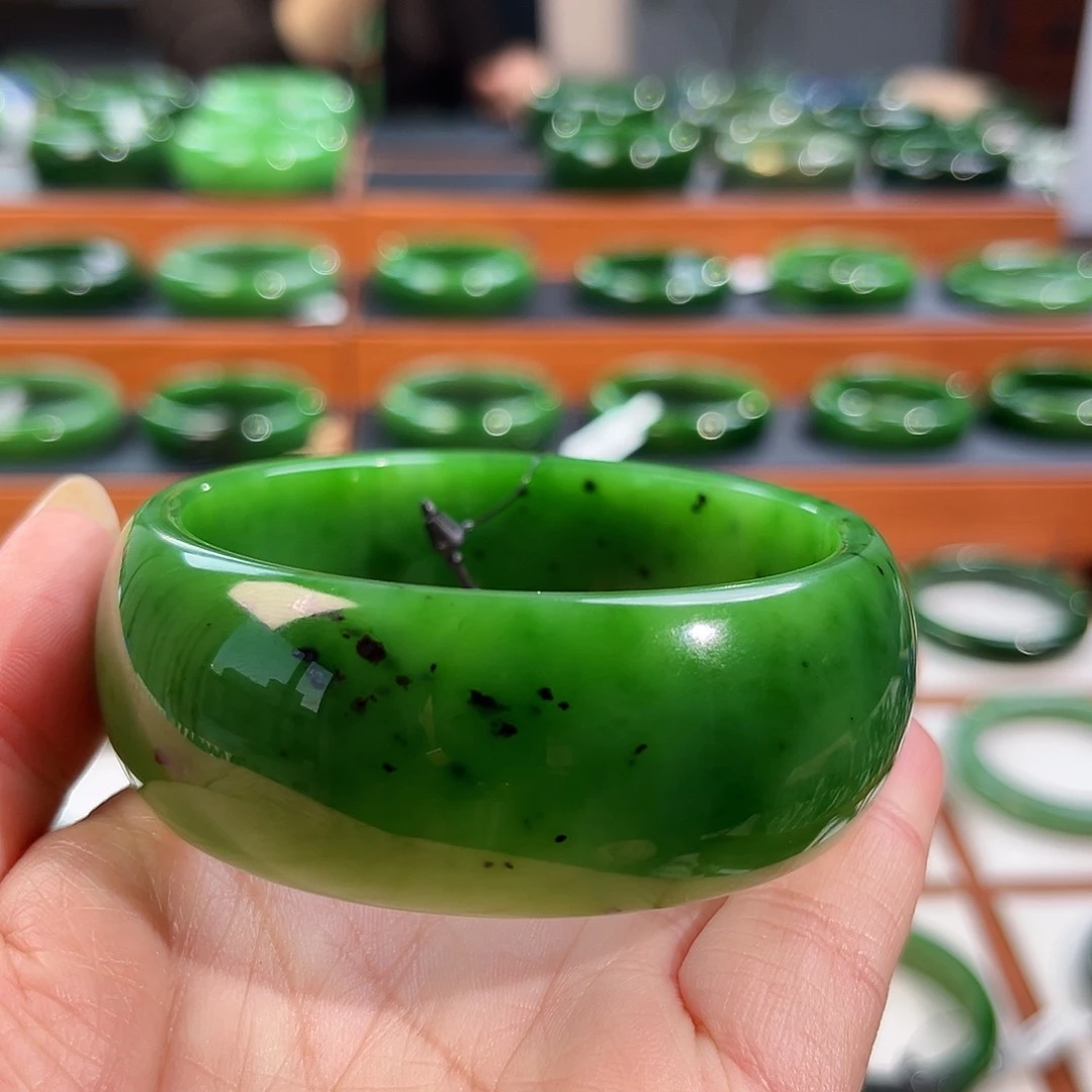 未镶嵌手镯和田玉61