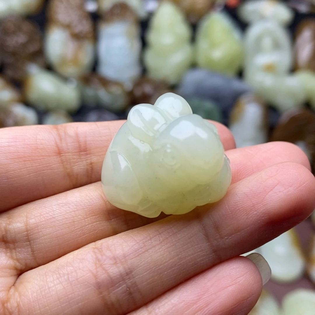项链未镶嵌和田玉（糖玉）