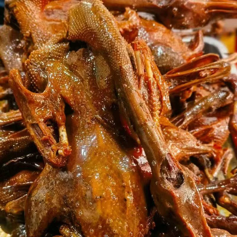湖南卤水鸭香辣卤味零食整只