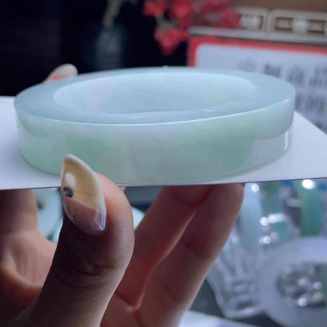 L***～定制翡翠未镶嵌正圈