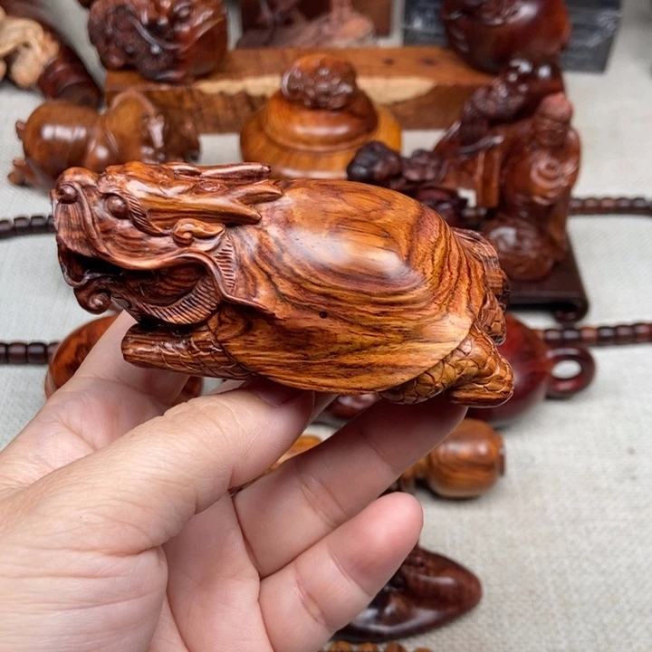 坤***景把件黄花梨/降香黄檀