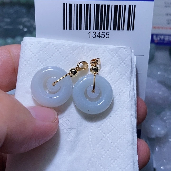 翡翠未镶嵌颈饰天光墟翡翠市场现金代购