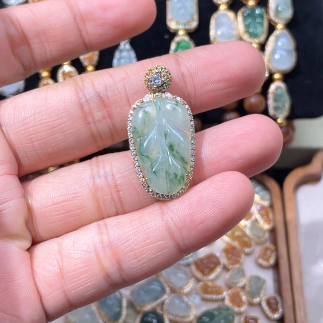 翡翠银S925镶嵌颈饰