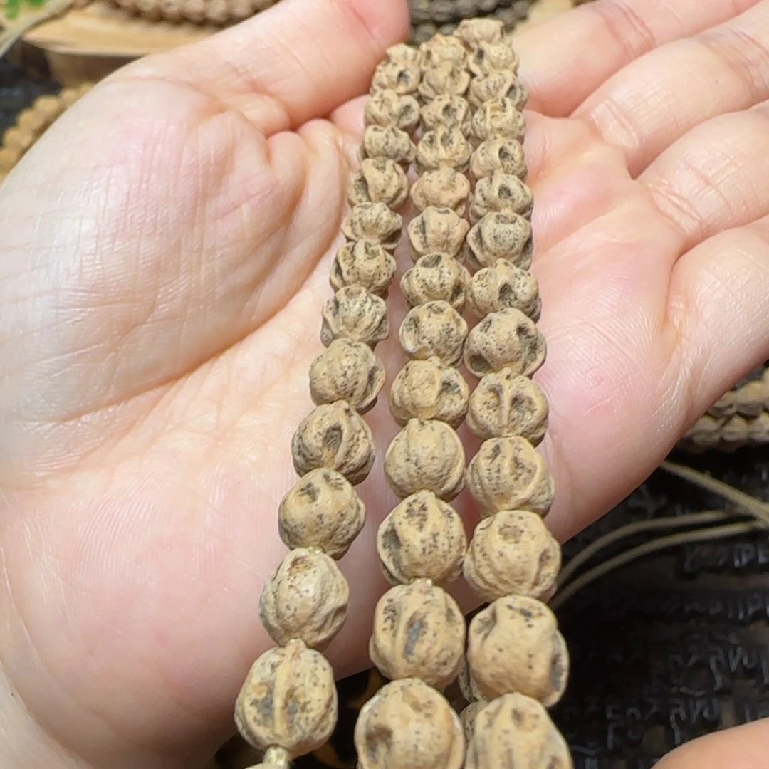 柏香籽/百香籽吊坠暴****米