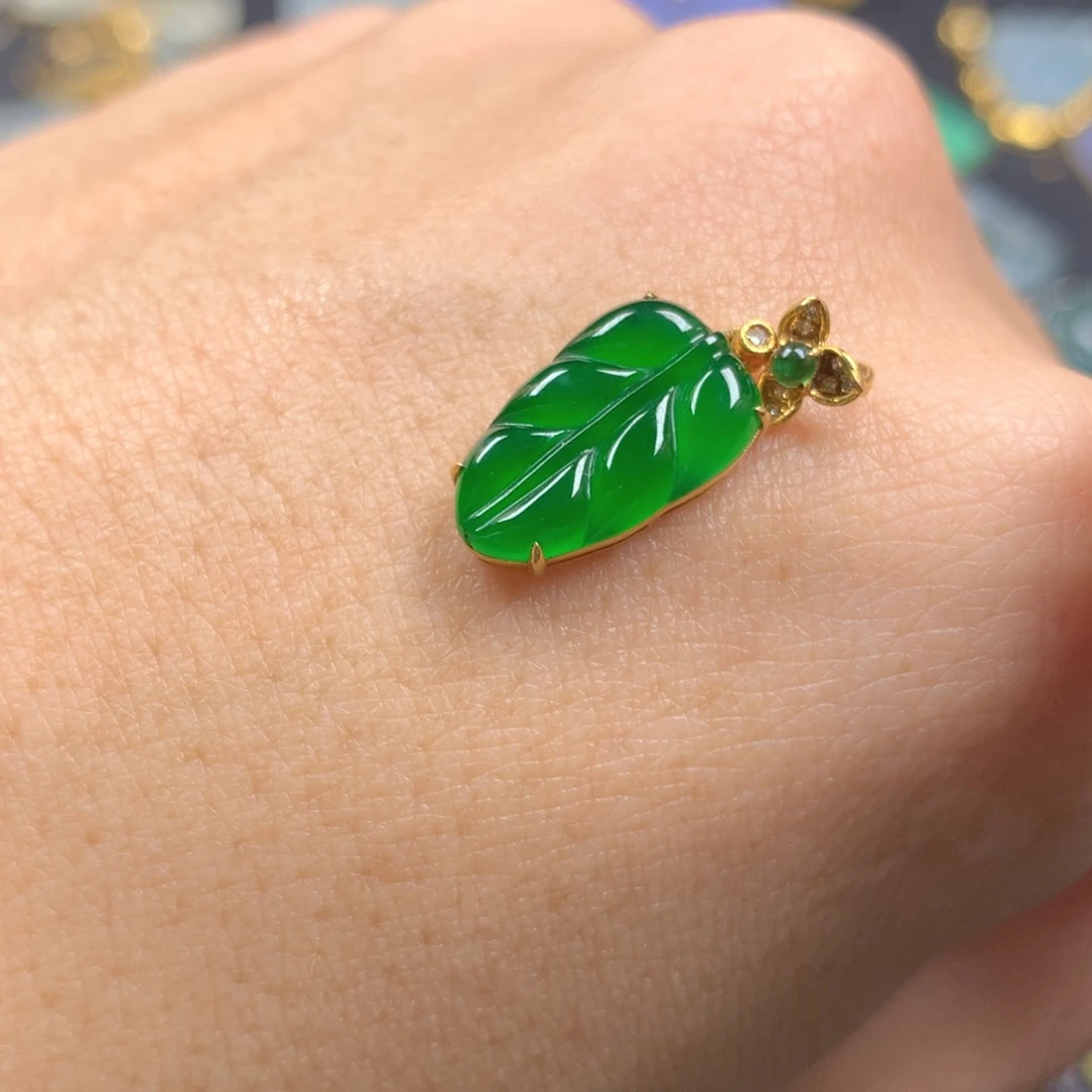 【闪购商品】翡翠颈饰18K金镶嵌翡翠