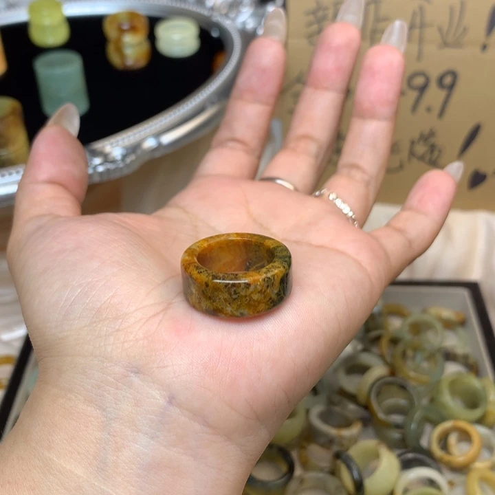 徐***哥合金蛇纹石玉戒指