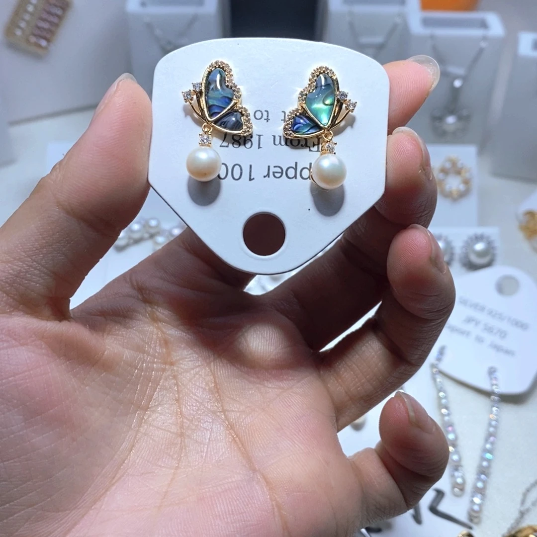 淡水珍珠耳饰未镶嵌