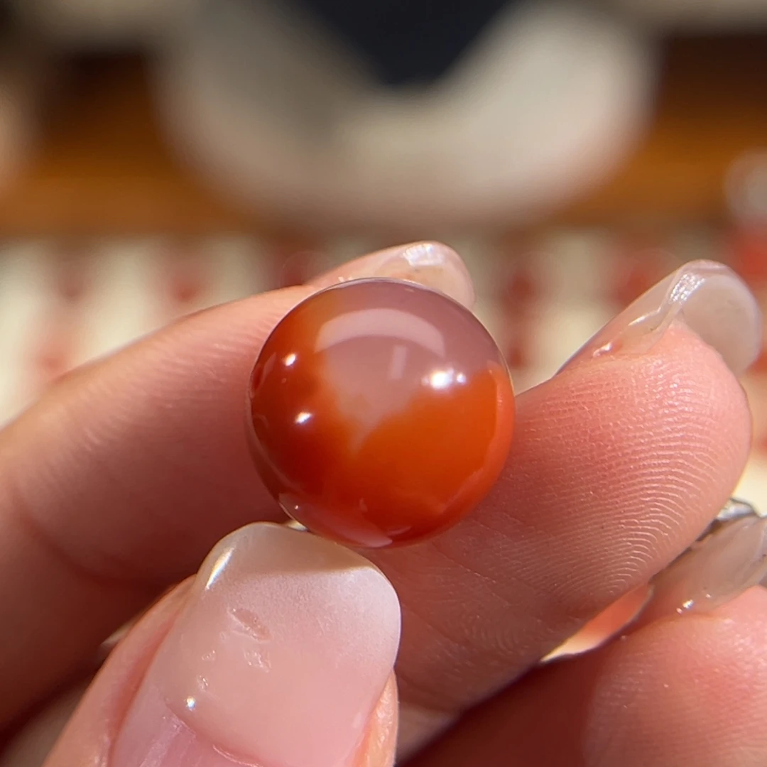 南红玛瑙未镶嵌冰飘圆珠 12.7mm