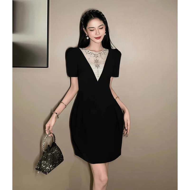 法式御姐风生日礼服连衣裙收腰显腿长小个子设计精致小黑裙D2770