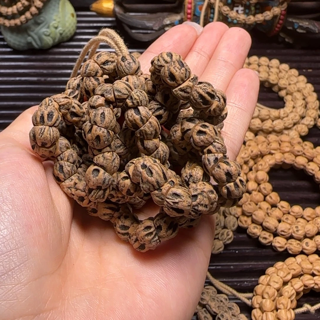 轩***！吊坠柏香籽/百香籽