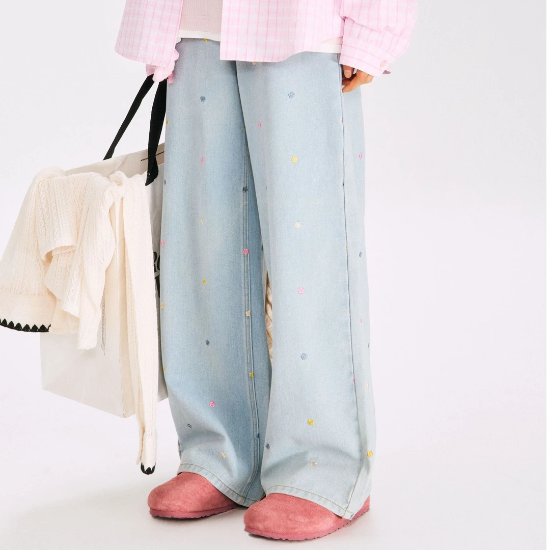 F426小花刺绣牛仔裤6479